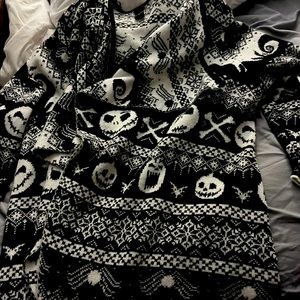 Torrid Nightmare before Christmas drape front cardigan. Size 5. Worn maybe once.